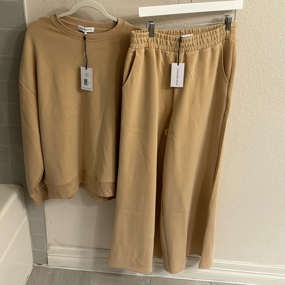 Brand new WEWOREWHAT sweatsuit